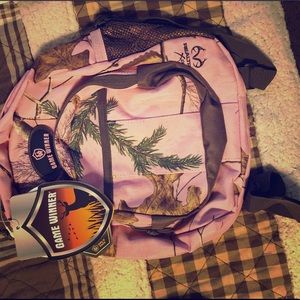 Cameo hunting backpack for women